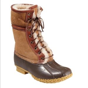 L.L. Bean Women's Signature Wicked Good Bean Boots, 10" size 6 shearling lined🐏